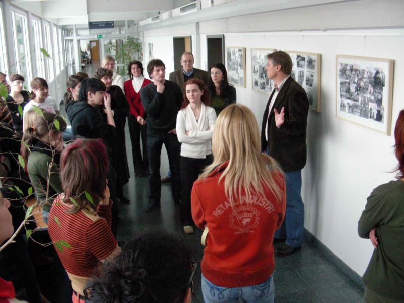 Make your own Exhibition